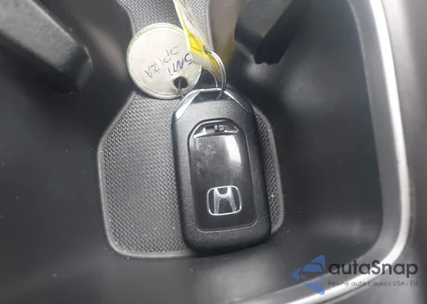 2021 Honda Accord Lx z USA, uszkodzony, nr VIN 1HGCV1F19MA118201